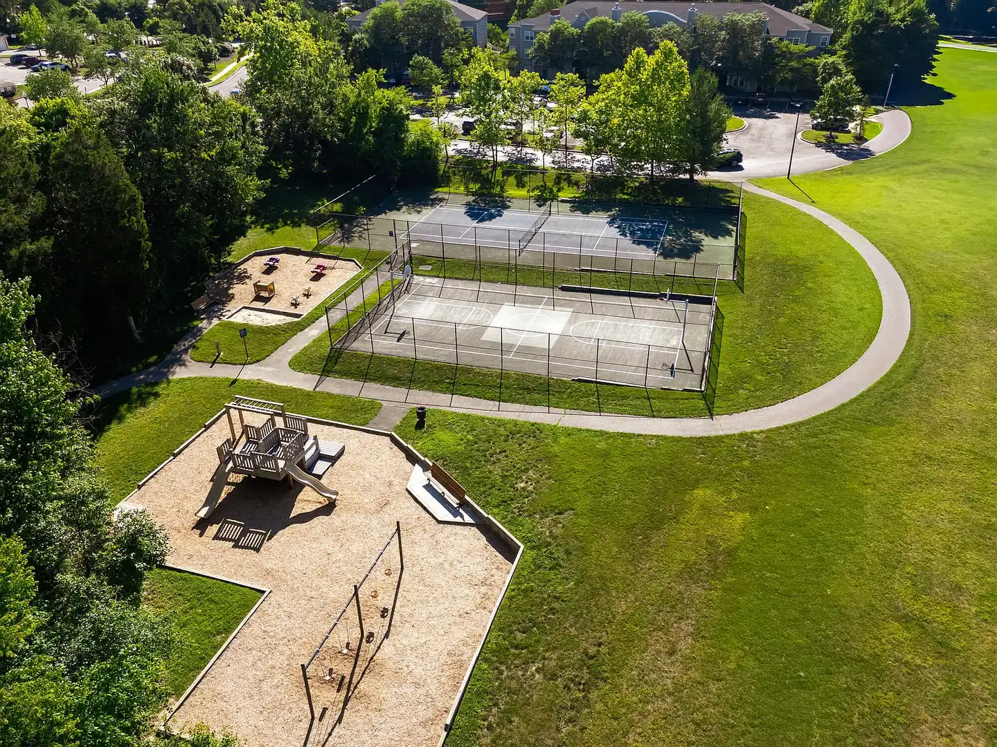 Tennis & basketball